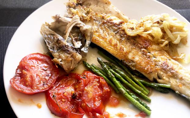 Lubina a la plancha con verduras