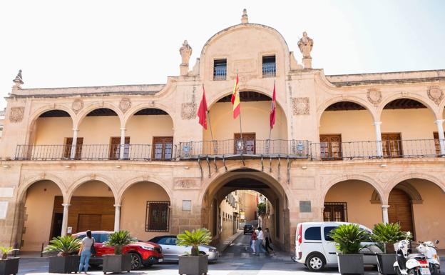 El PP denuncia que el vicealcalde de Lorca ha faltado a 38 de las últimas 47 juntas de gobierno local en el Ayuntamiento