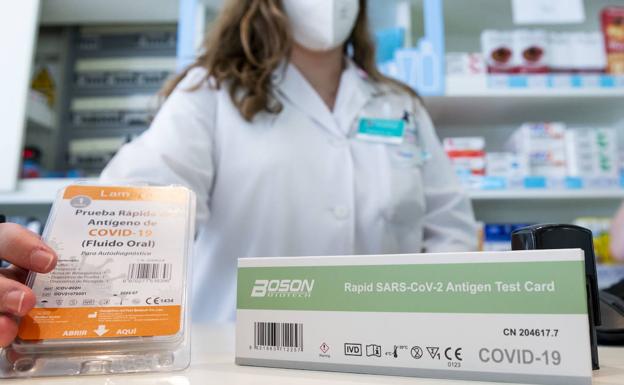 Qué hacer si doy positivo en un test de antígenos de farmacia