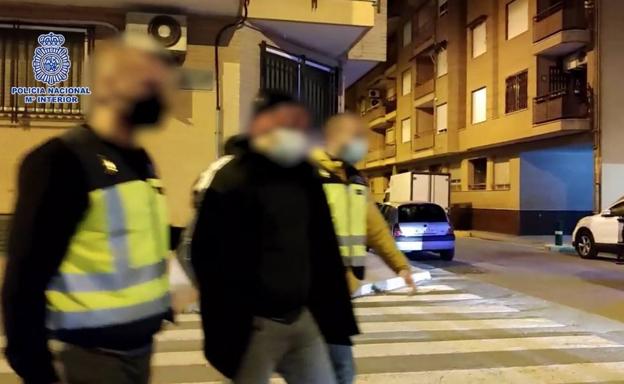 Detenidos en Murcia tres yihadistas que se consideraban «soldados del califato»