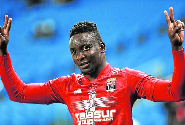 Mo Dauda lidera a un Efesé que suma su segunda victoria consecutiva a domicilio