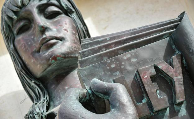 El fiscal pide 10 años de prisión a un joven por haber tenido sexo con una menor de 13 años