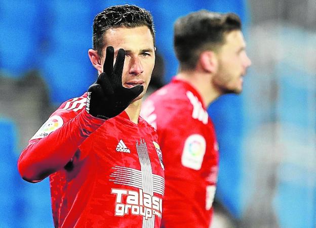 Rubén Castro, junto a Messi, el único en marcar 13 tantos en 13 temporadas distintas