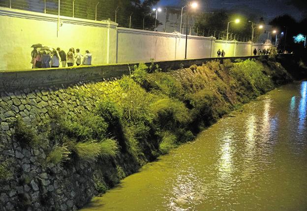 La cruzada contra el botellón en Cartagena combinará las multas con una oferta alternativa de ocio