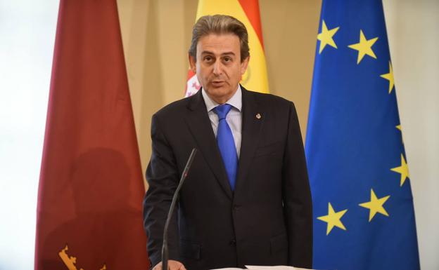 El Gobierno regional cesa al director de Carreteras tras ser arrestado por falsificación