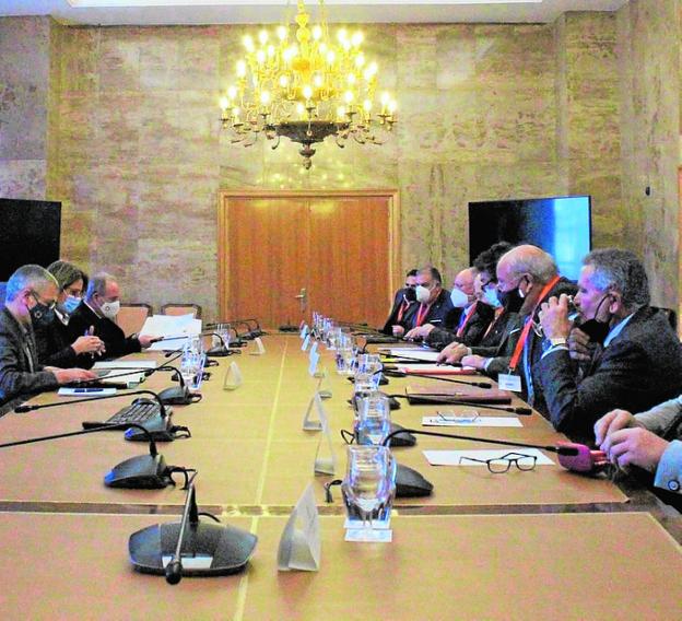 La plana mayor del regadío nacional discrepa de los nuevos caudales ecológicos