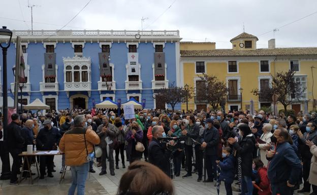 Vecinos de Bullas protestan contra la instalación de una granja en el municipio