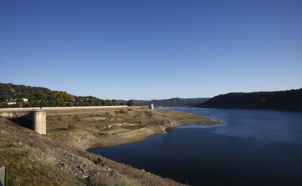 La Federación de Regantes advierte de que la falta de inversión en obras hidráulicas agravará el problema