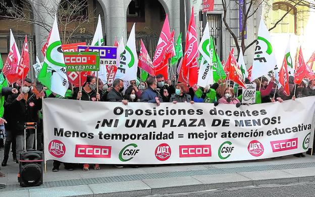 Protesta en Madrid contra el adelanto de oposiciones