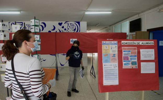 El PSOE exige que el decreto de admisión «se ajuste a la ley»