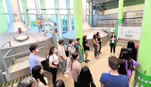 Estrella de Levante programa catas con maridaje gastronómico y recorrido renovado