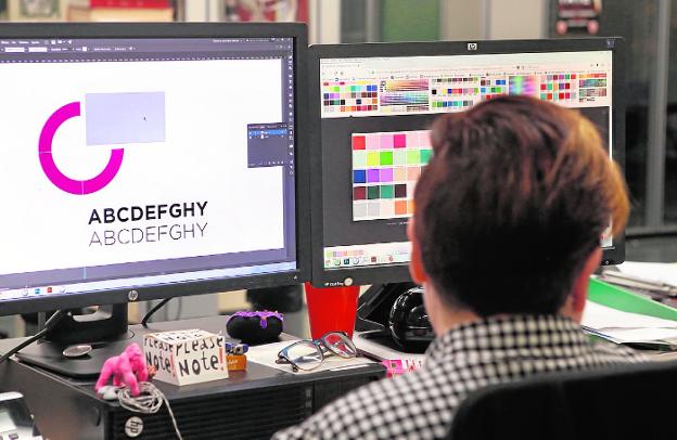 El 'boom' digital impulsa la creación de enseñas comerciales en la Región