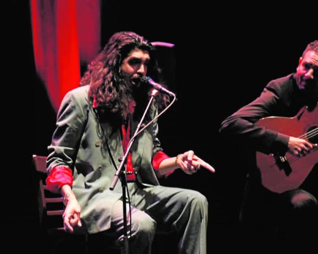 Israel Fernández and Diego el Morao, during their performance on Friday at the Teatro Circo Murcia (TCM). 