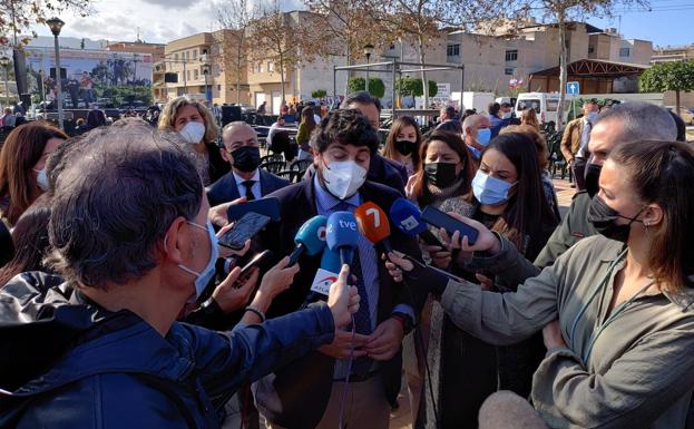 López Miras cierra filas con Pablo Casado y apuesta por la continuidad de García Egea