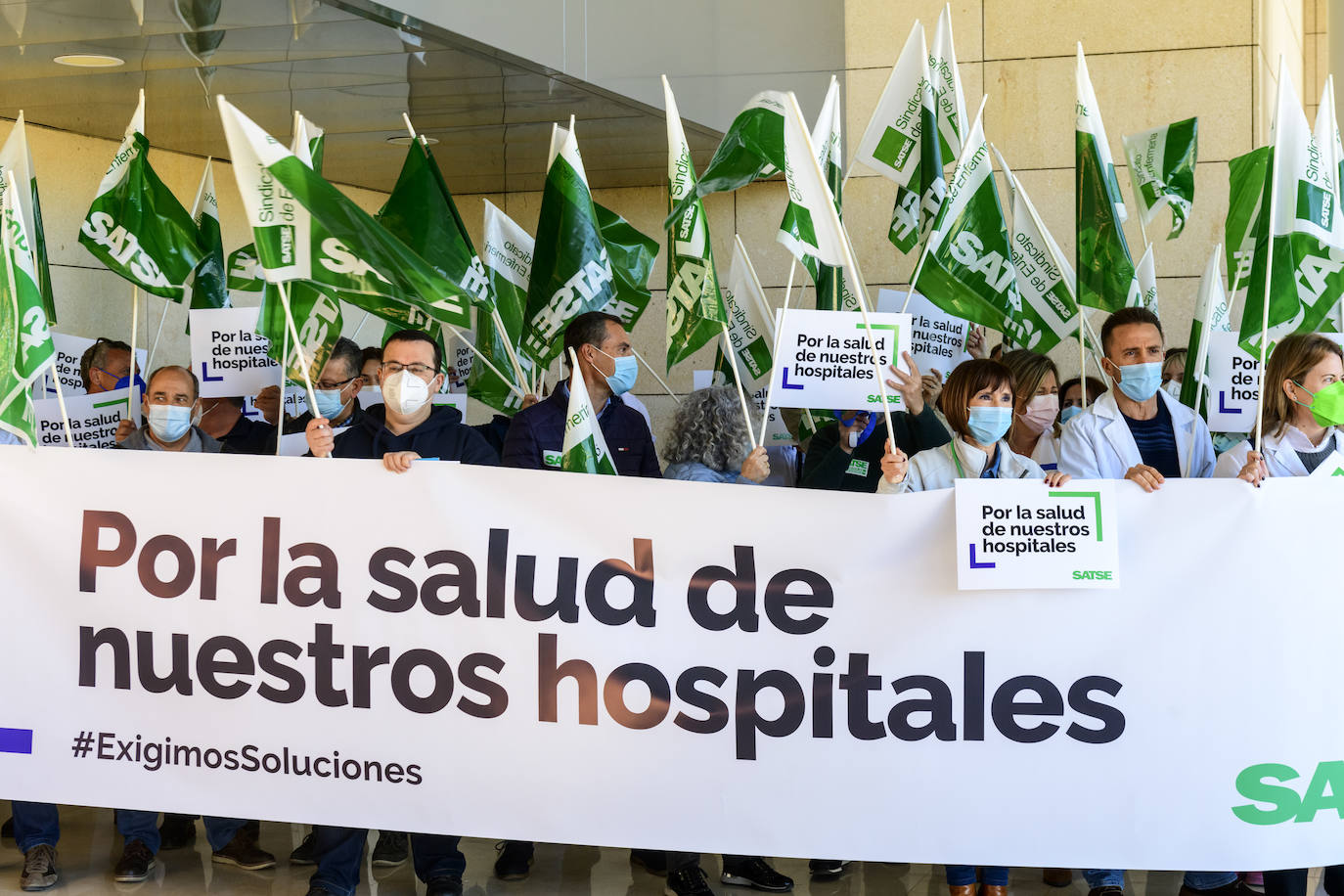 Las enfermeras denuncian la «saturación» de los hospitales