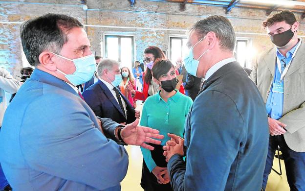 El Gobierno central plantea dudas jurídicas sobre dos normas regionales