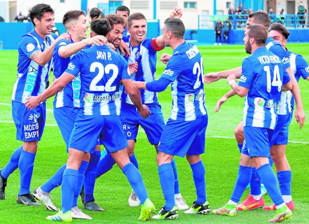 El Águilas por fin despierta