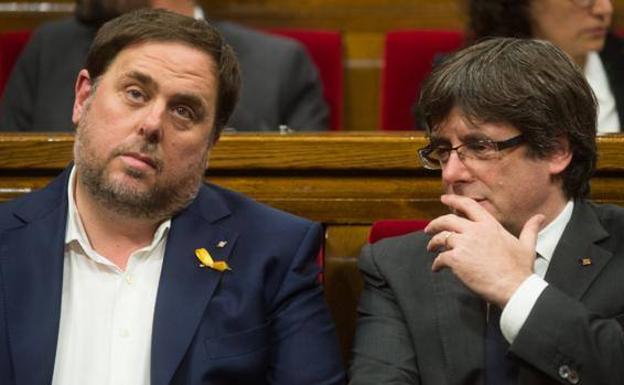 El Tribunal de Cuentas rectifica y Puigdemont y Junqueras evitan el embargo