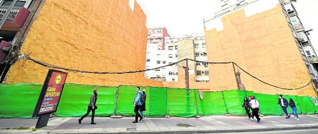 Sigue el derribo de edificios singulares «susceptibles de protección» en Murcia