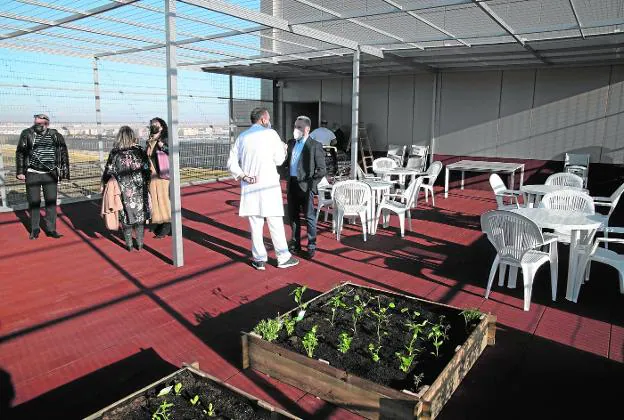 Medical staff, on the terrace set up on the roof of the Santa Lucía Hospital for Psychiatric patients. 