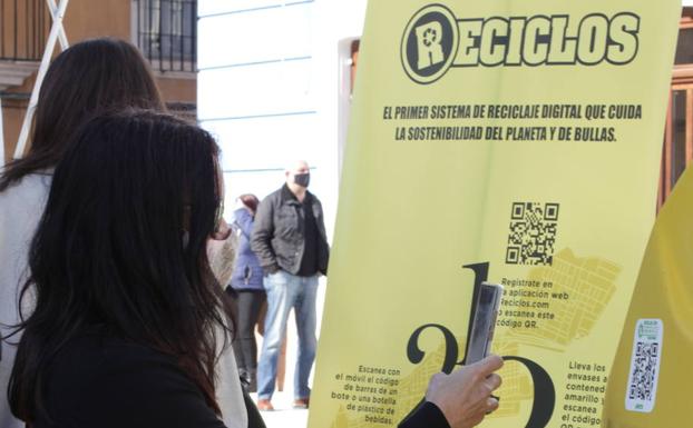 Bullas roza los 1.000 usuarios de Reciclos tras 16 meses de su puesta en marcha