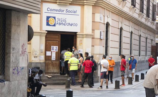 Uno de cada cuatro habitantes de la Comunidad se encuentra en situación de exclusión social