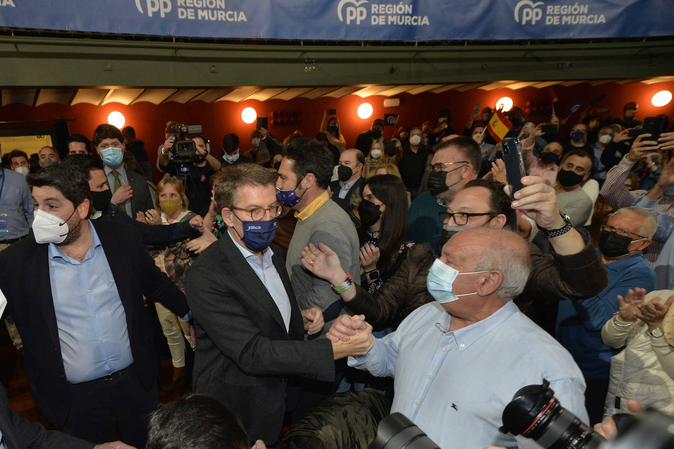 Las imágenes del acto de Feijóo en el Teatro Circo de Murcia