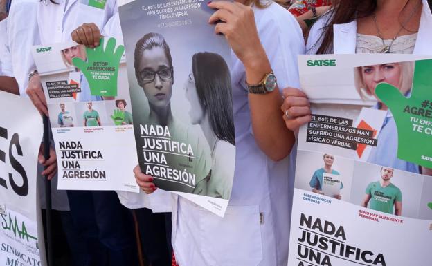 Siete de cada diez enfermeros de la Región han sido agredidos durante la pandemia