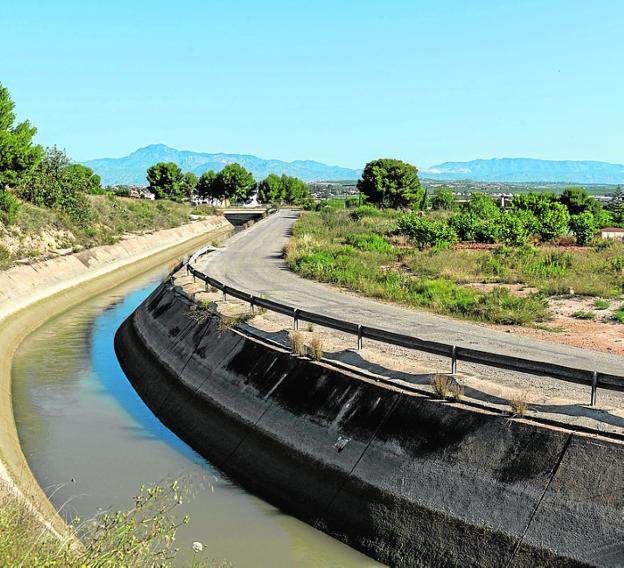 Castigo a los usuarios del agua en la planificación hidrológica del Segura