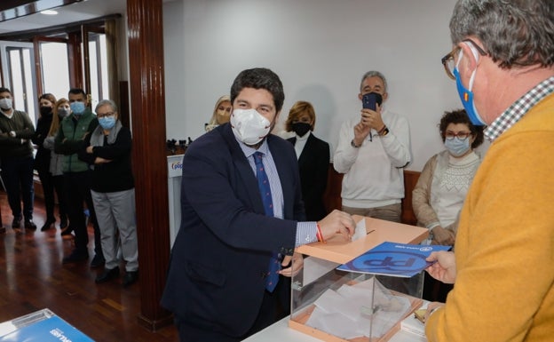 López Miras sobre la encuesta del Cemop: «Tenemos que seguir trabajando para mejorar»