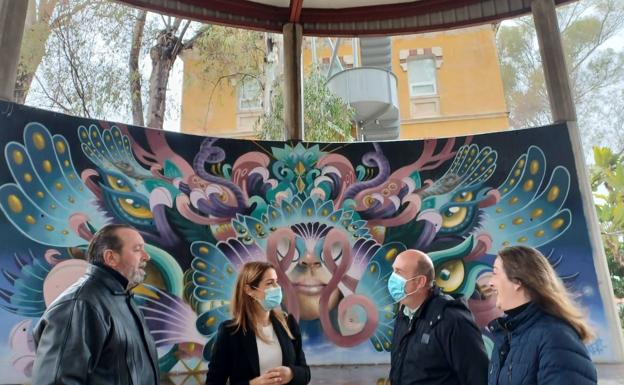 Arte urbano de la danesa Fryda Vium para el anfiteatro del Cuartel de Artillería