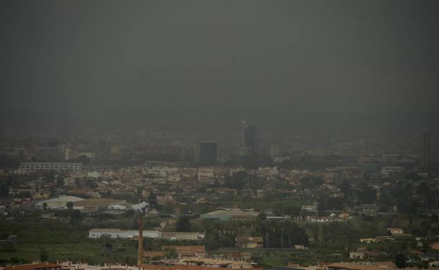 La calidad del aire vuelve a ser desfavorable en toda la Región de Murcia por el polvo africano