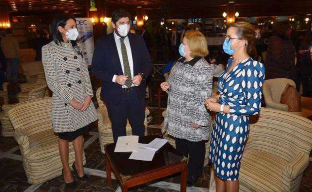 Agricultores, ganaderos y transportistas de la Región de Murcia se ahorrarán las tasas autonómicas