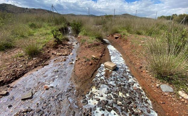 Otro vertido de residuos mineros va hacia el Mar Menor desde Llano del Beal