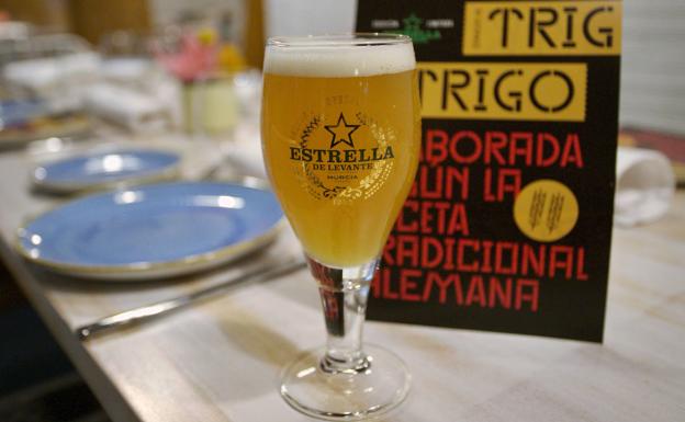 Estrella de Levante presenta una nueva cerveza de trigo de tradición alemana