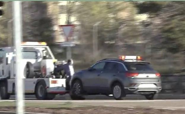 Revisan una grieta en el frontal del coche del amigo de Esther López