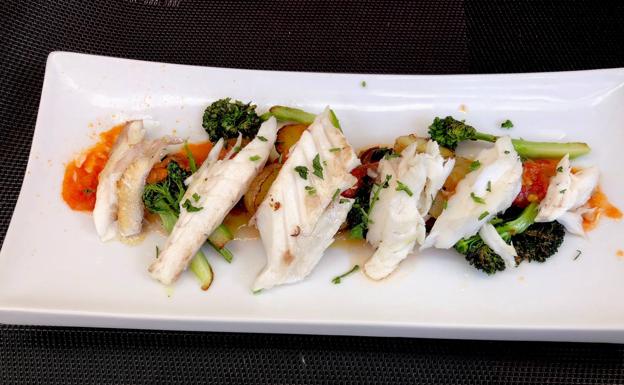 Lubina sobre cama vegetal