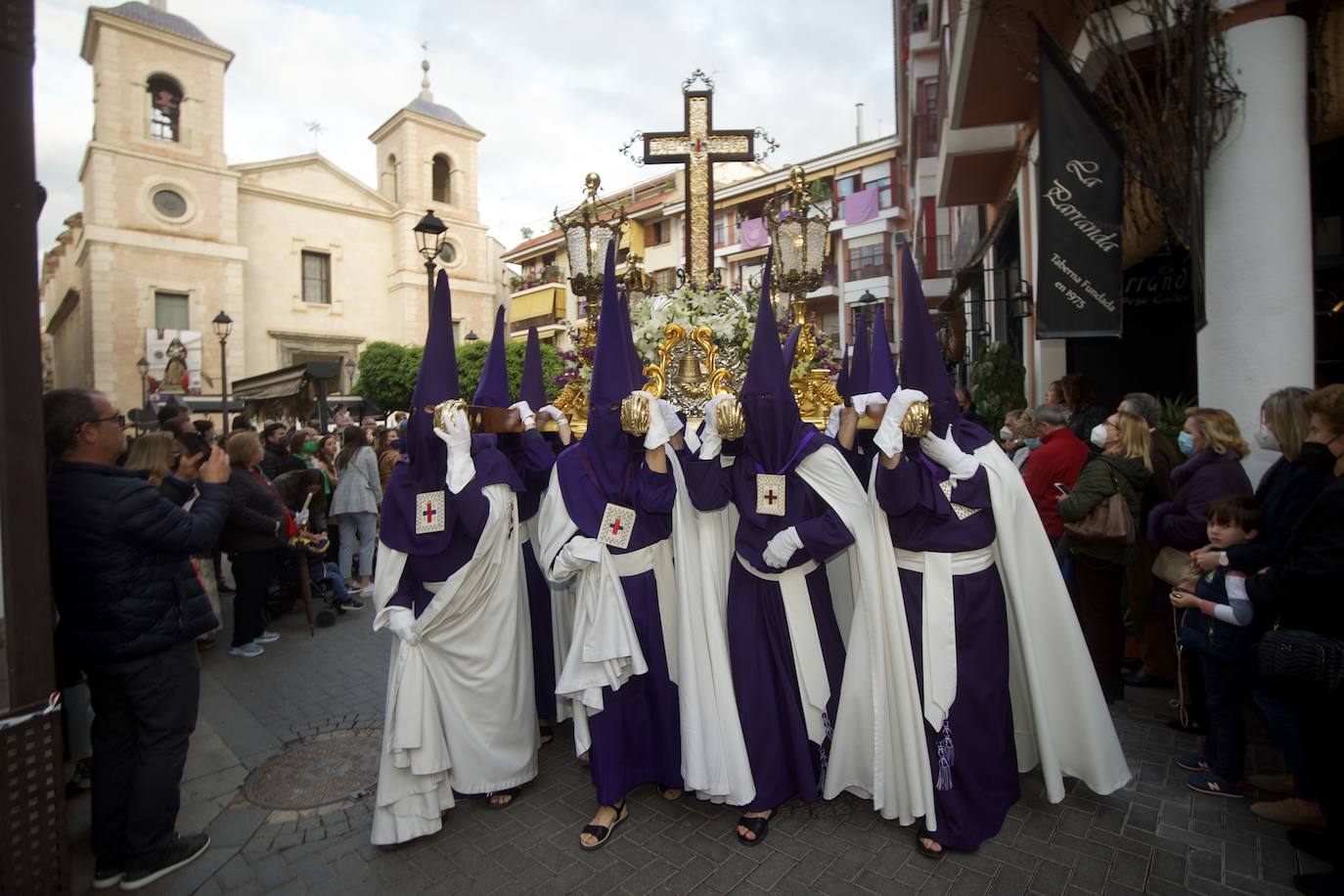 La procesión del Rescate de Martes Santo, en imágenes