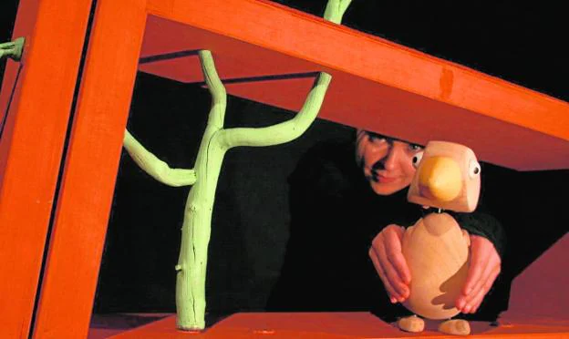 The Murcian production 'Vuela pluma' received the Titirijai Award for Best Show at the 2015 Tolosa Puppet Festival. 'Sabores' is a comedy show in a musical key by the Pámpol Teatre company. 
