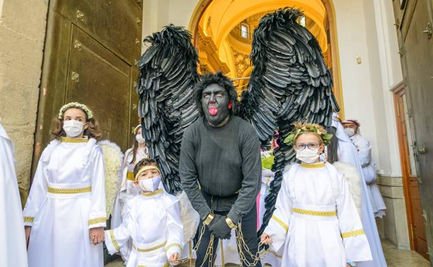 En Santa Eulalia resucitó la primavera