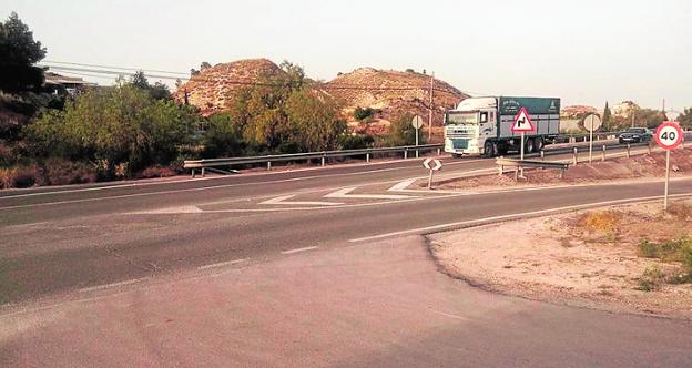 Cs critica los retrasos en la carretera de Los Baños