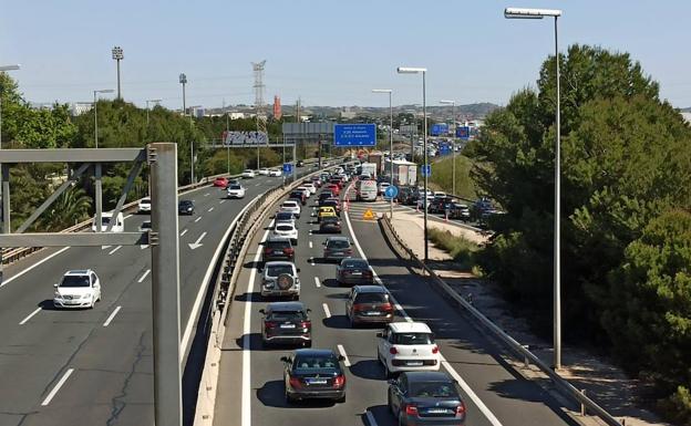 Retenciones de hasta cuatro kilómetros en el nudo de Espinardo por la 'operación retorno'