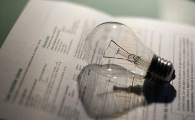 Precio de la luz: estas son las horas más caras y más baratas del 18 de abril