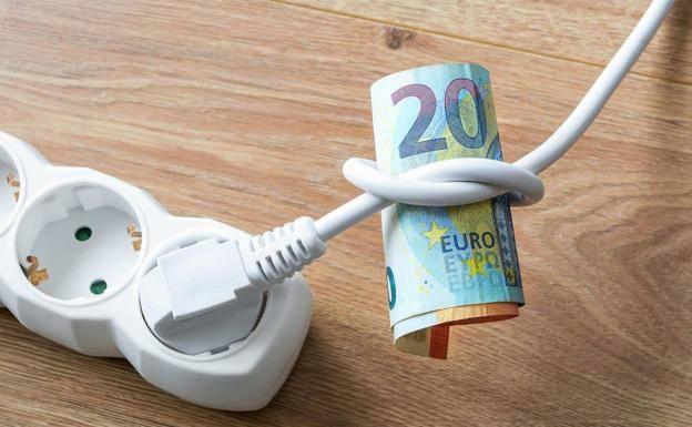 Precio de la luz: estas son las horas más caras y más baratas del 26 de abril