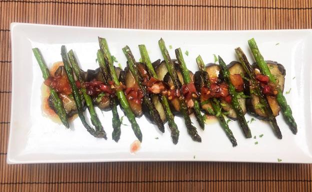 Berenjenas al horno con cerezas