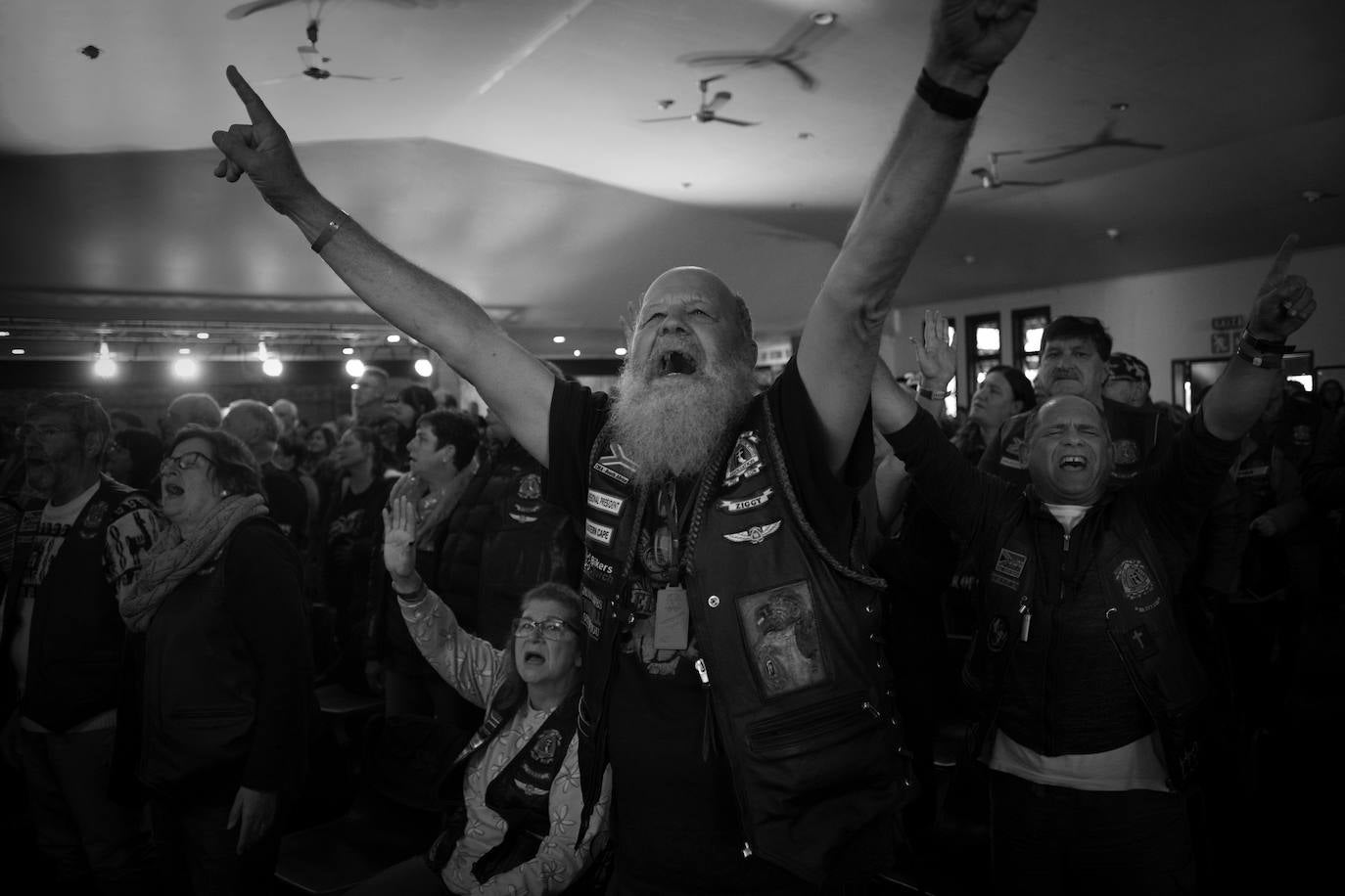 Moteros y cristianos