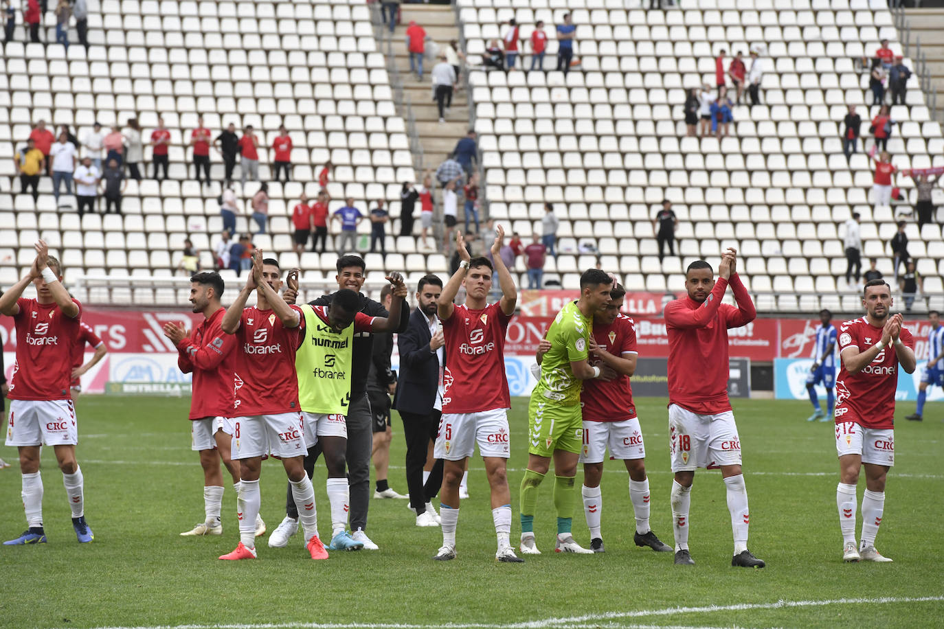La victoria del Real Murcia frente al Águilas, en imágenes