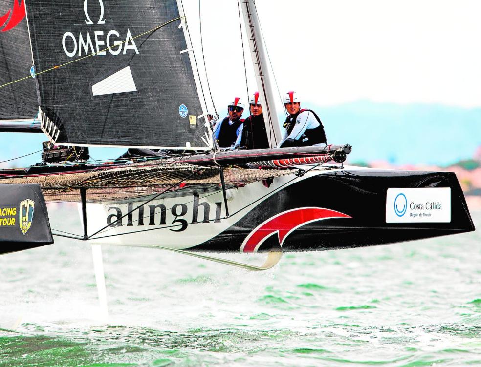 Los catamaranes voladores regresan al Mar Menor