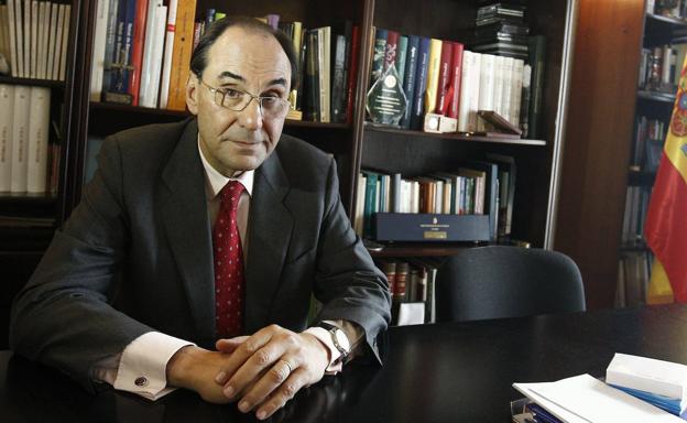 El exdirigente del PP y Vox Vidal Quadras quiere comprar la desaladora de Escombreras