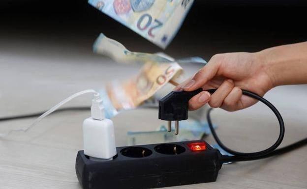 Precio de la luz: estas son las horas más caras y más baratas del 10 de mayo